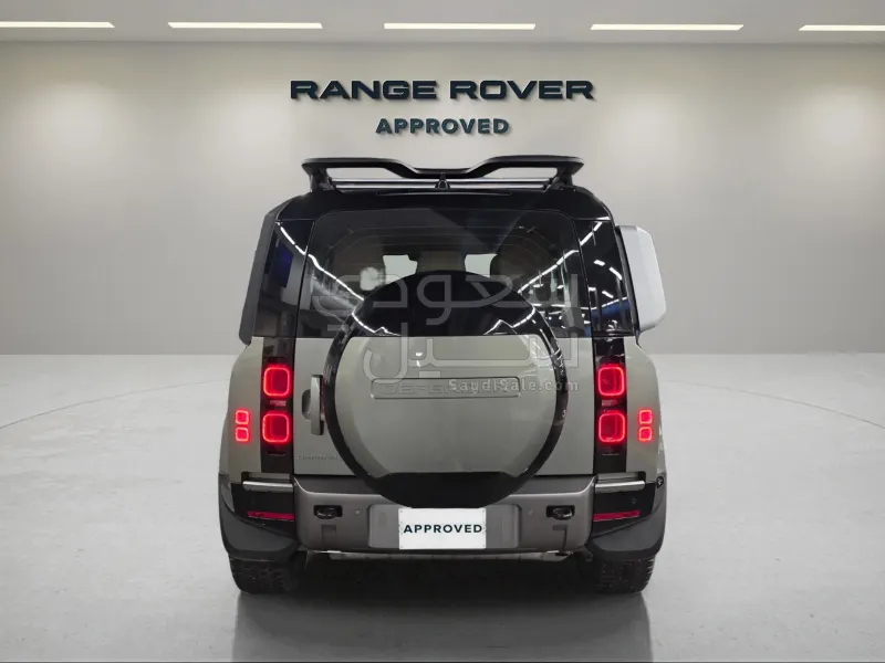 2025 Land Rover Defender 90 X DYNAMIC
