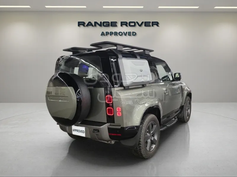 2025 Land Rover Defender 90 X DYNAMIC