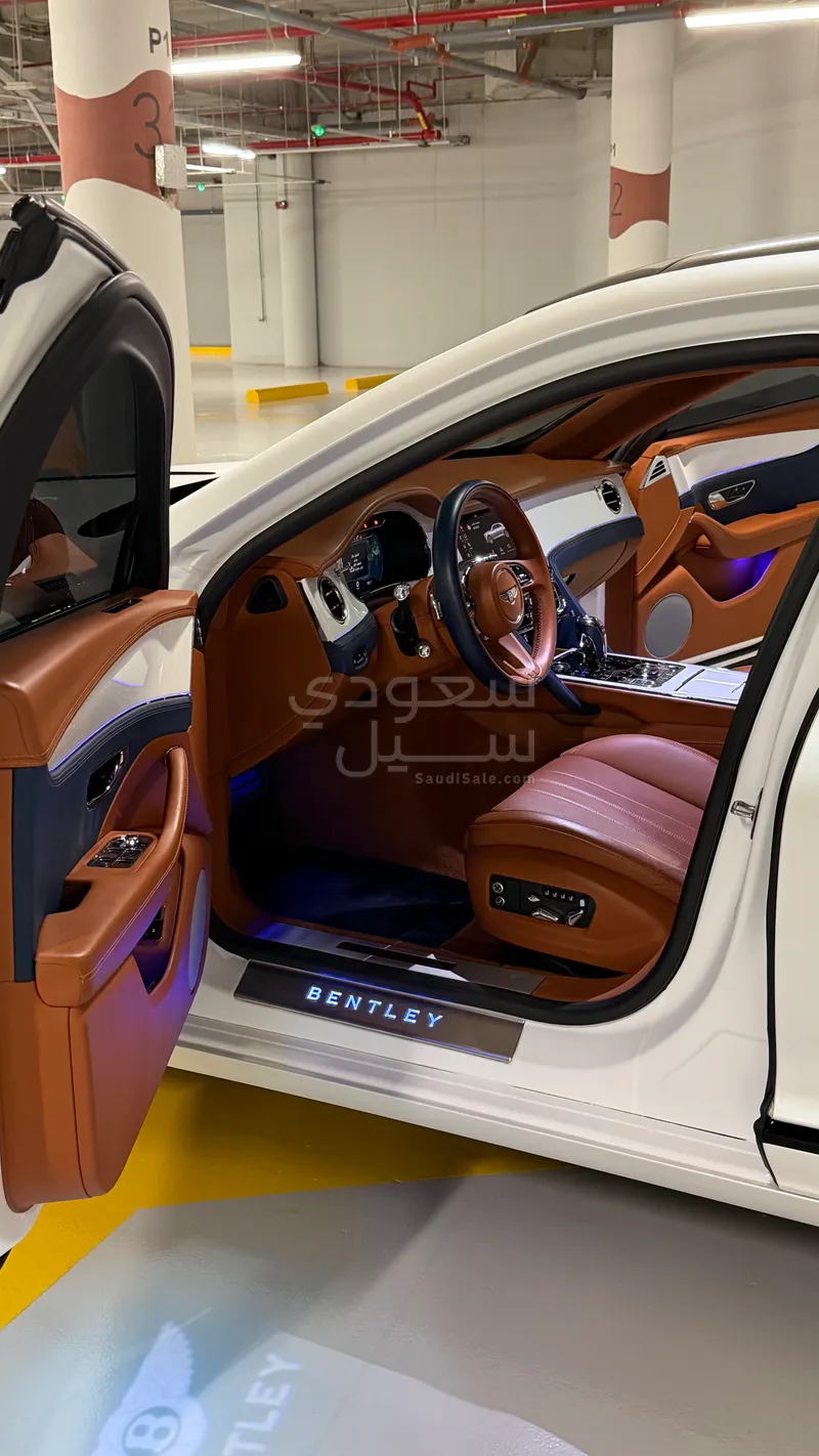 2021 Bentley Continental Flying Spur Mulliner