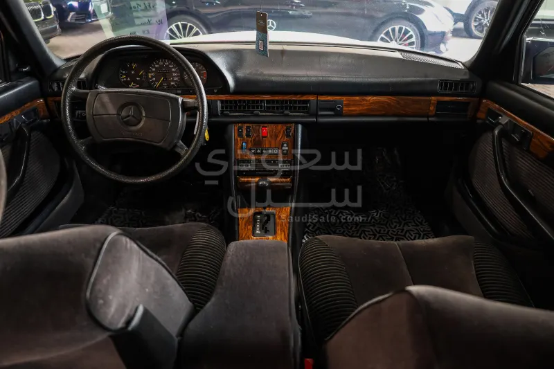 1983 مرسيدس - بنز إس إي إل 500