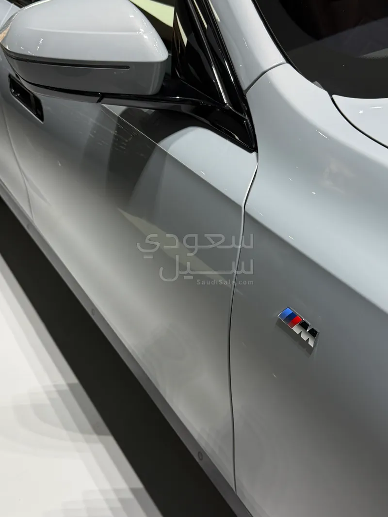 2025 بي ام دبليو الفئة السابعة 740أي
