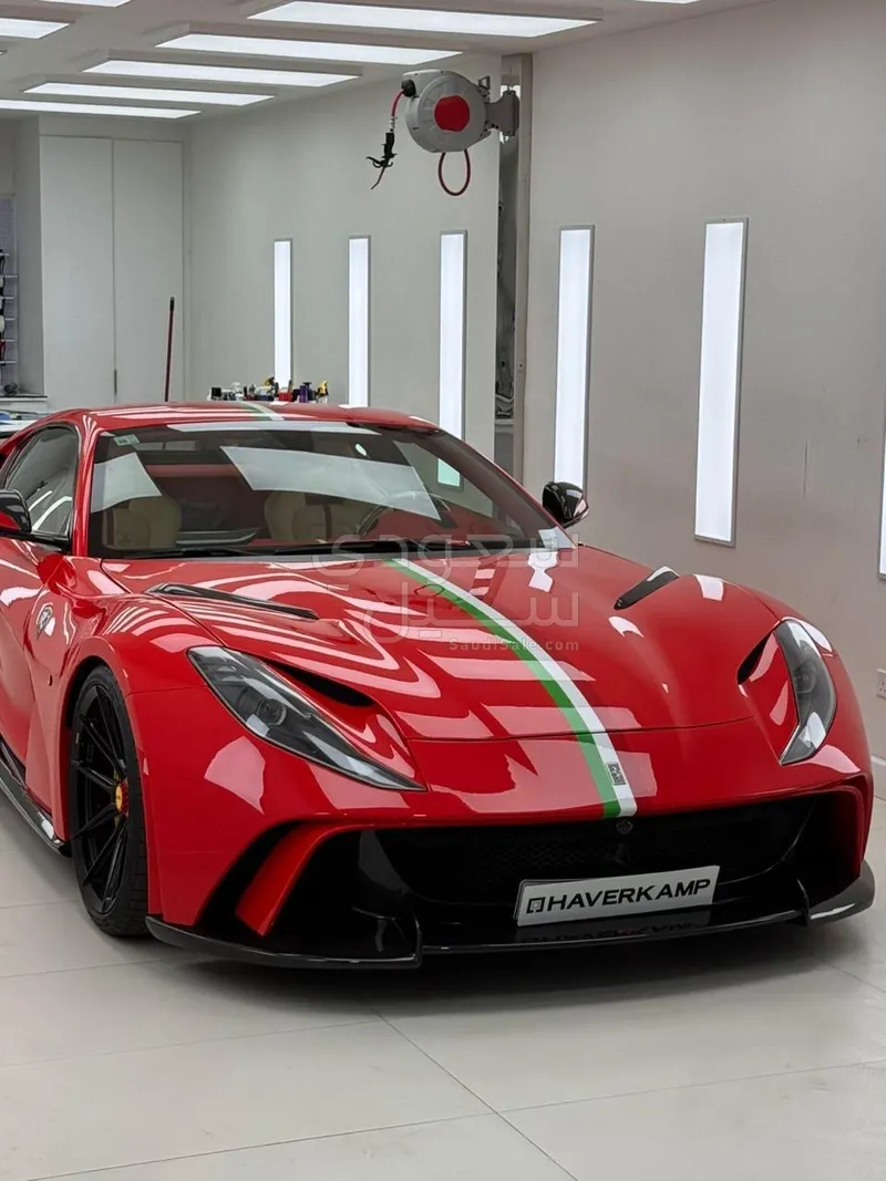 2018 فيراري 812 سوبر فاست
