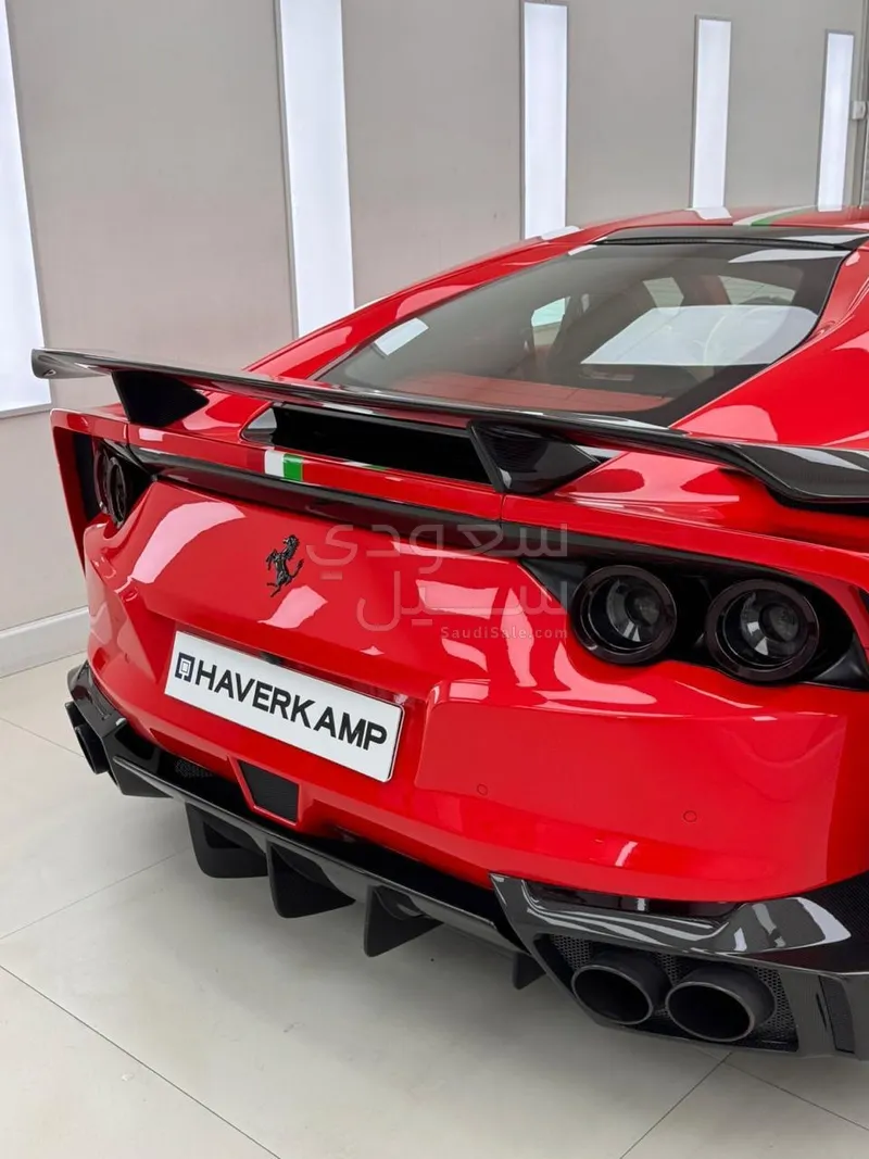2018 فيراري 812 سوبر فاست