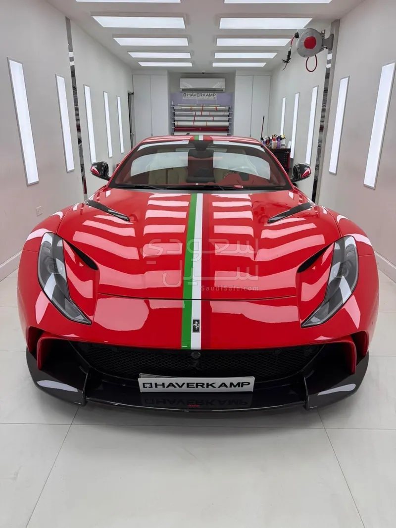 2018 فيراري 812 سوبر فاست
