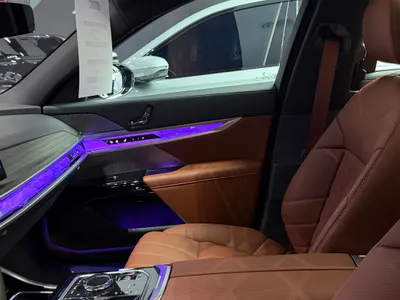 2025 بي ام دبليو الفئة السابعة 735أي