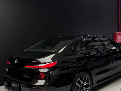 2025 بي ام دبليو الفئة السابعة 735أي