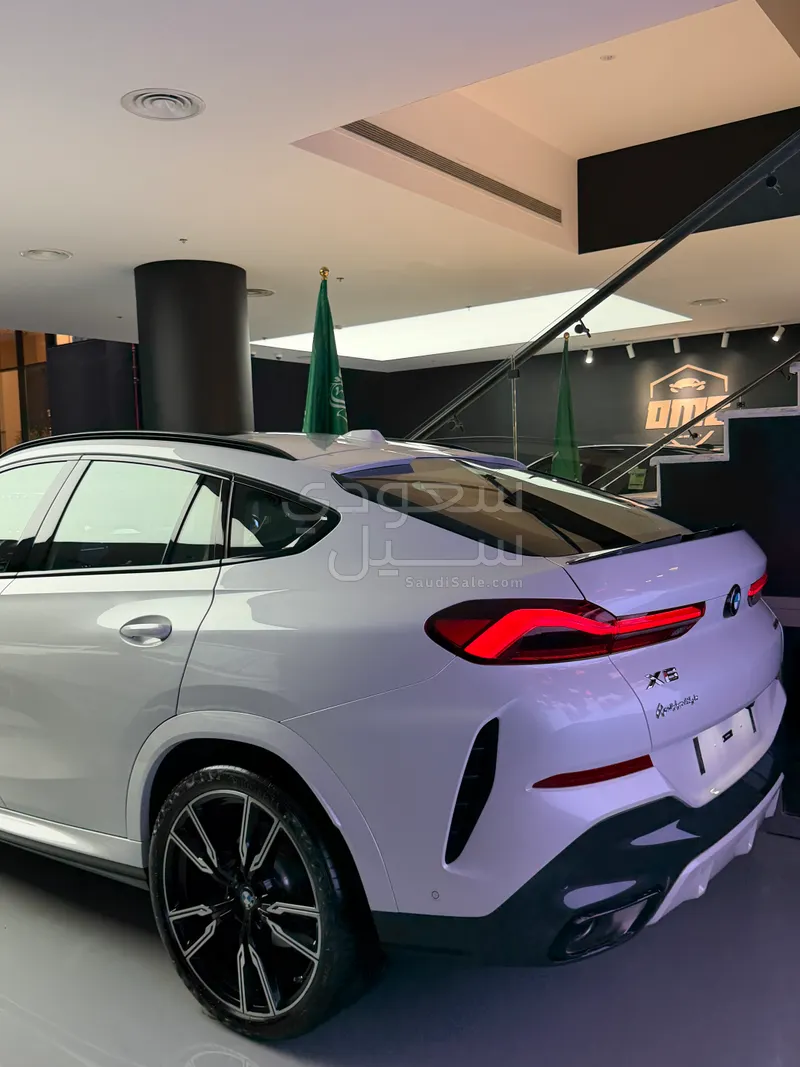 2025 بي ام دبليو الفئة اكس 6 إم كت