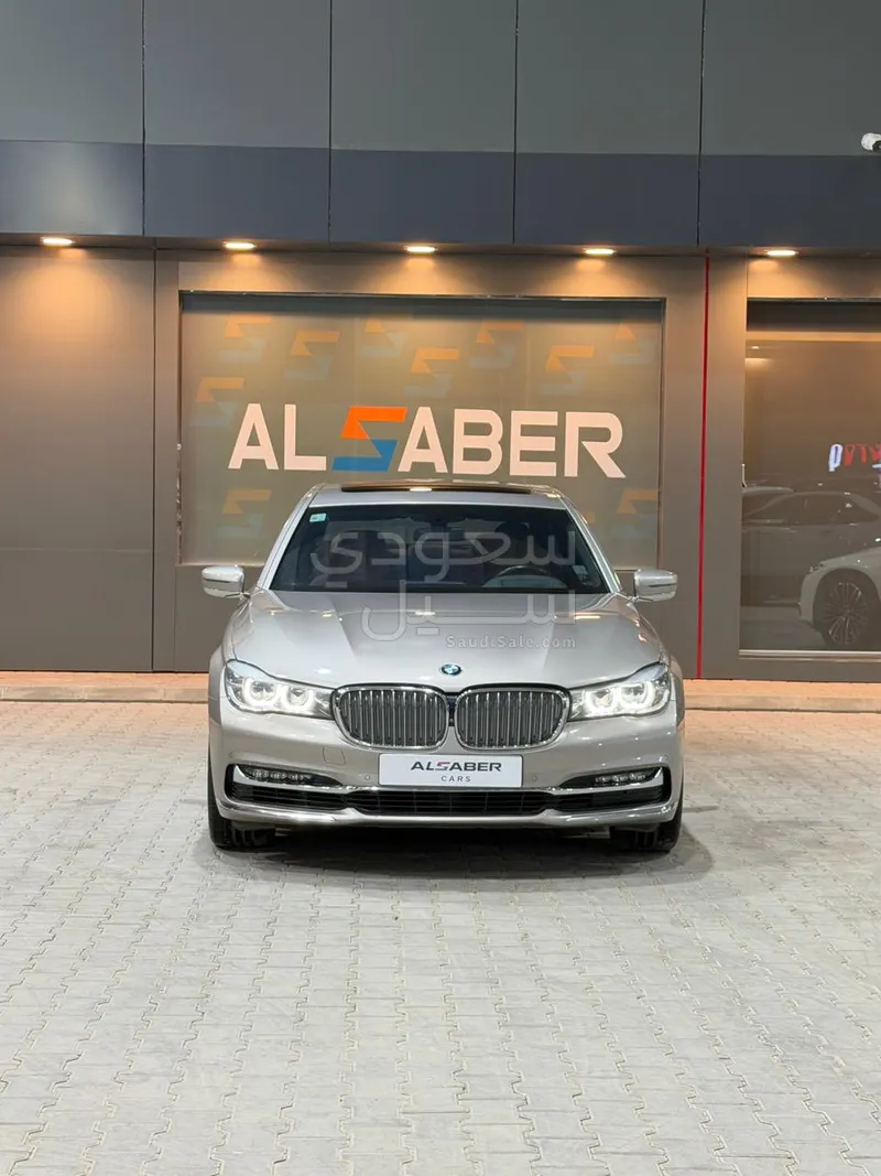 2019 بي ام دبليو الفئة السابعة 740 إل أي