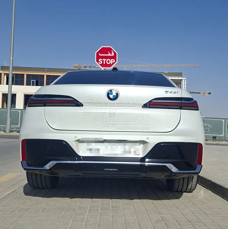 2024 بي ام دبليو الفئة السابعة 740أي