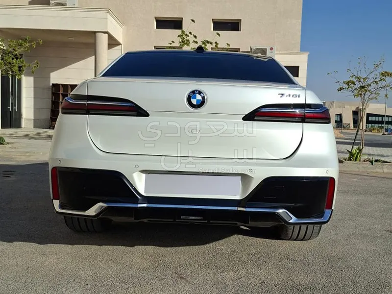 2024 بي ام دبليو الفئة السابعة 740أي