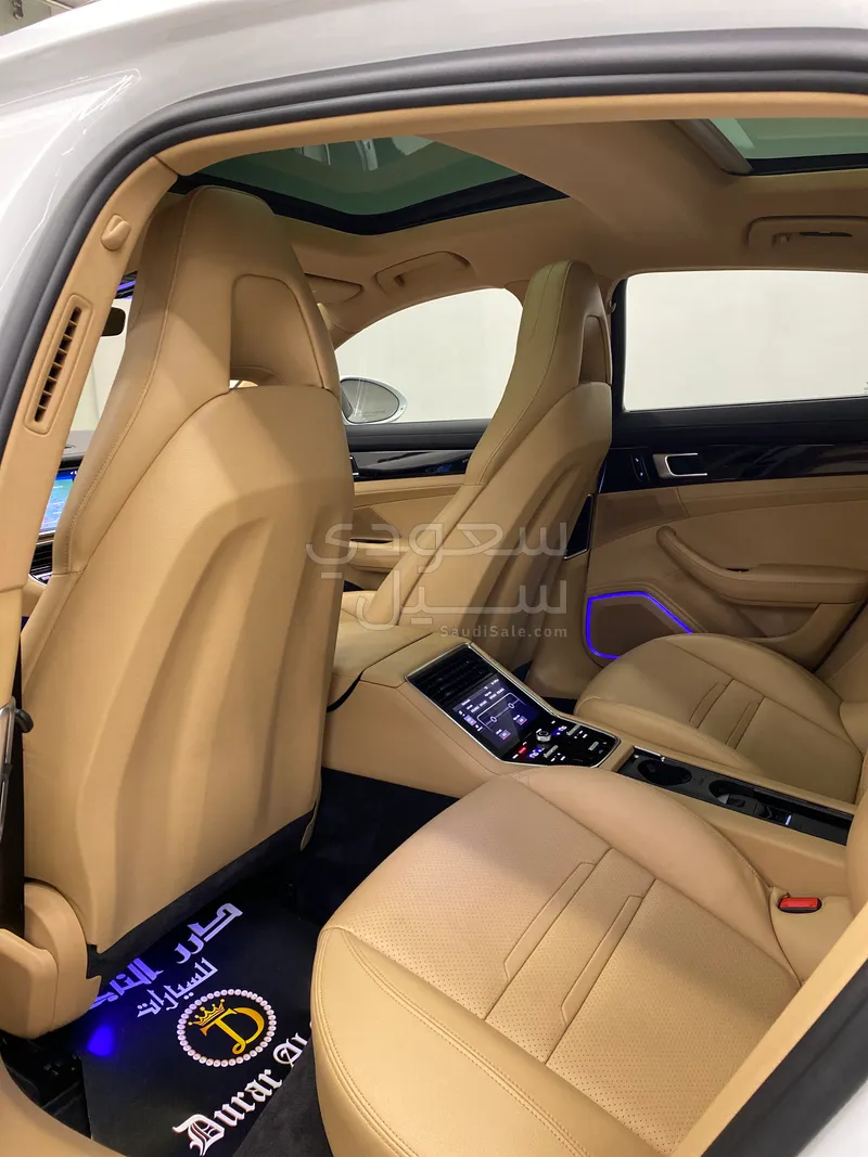 2018 Porsche Panamera