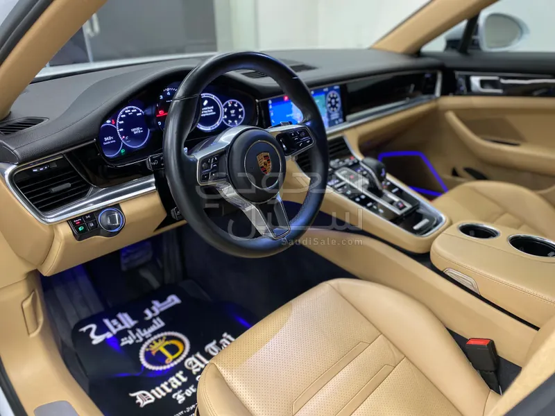 2018 Porsche Panamera