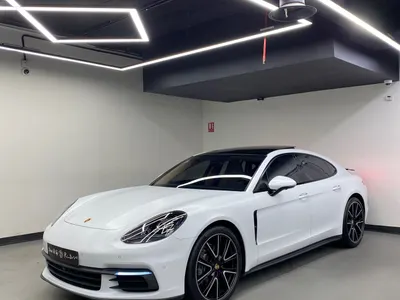 2018 Porsche Panamera