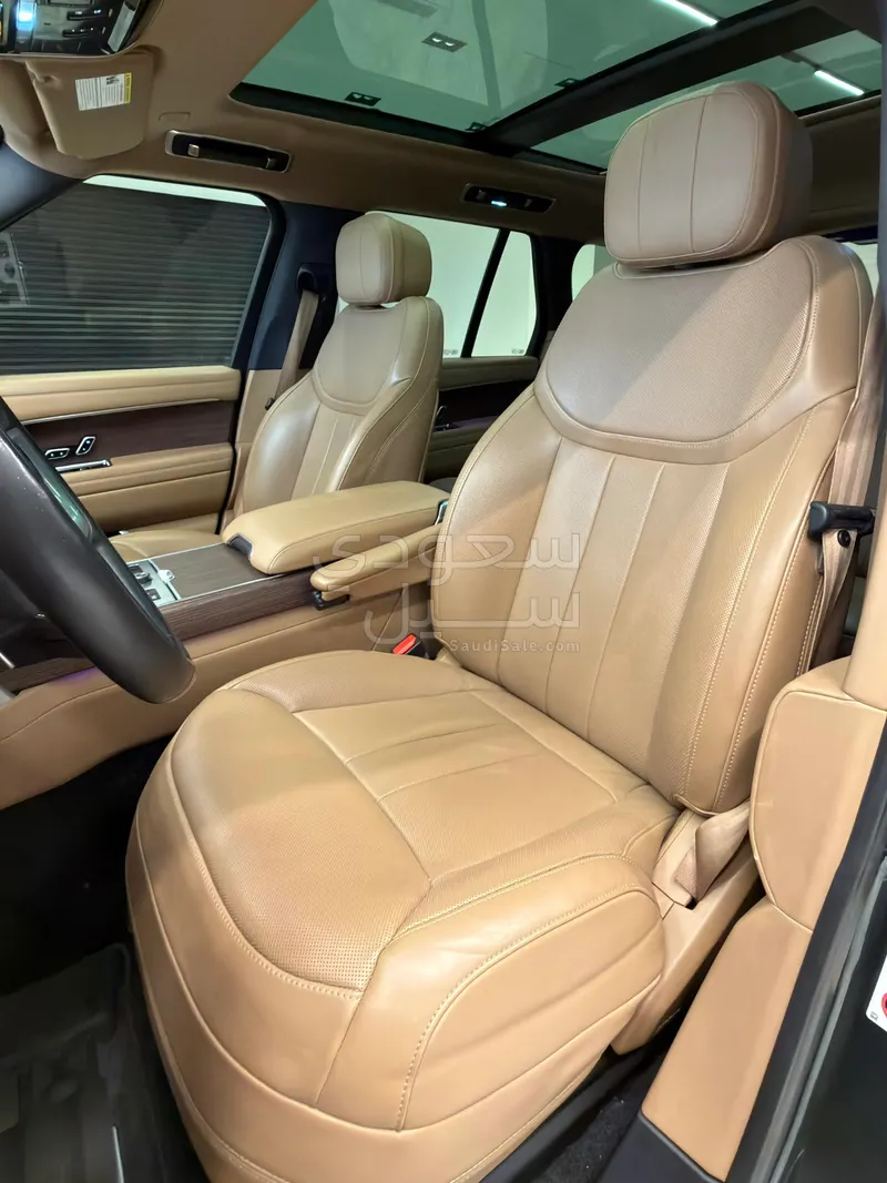 2023 Land Rover Range Rover Vogue SE