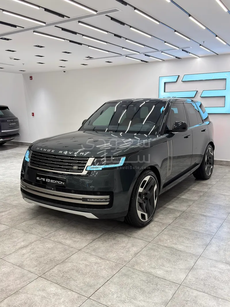 2023 Land Rover Range Rover Vogue SE