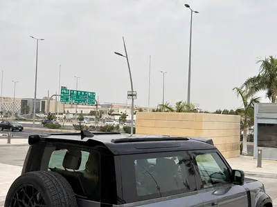 2024 لاند روفر ديفيندر 90 اتش اس اي