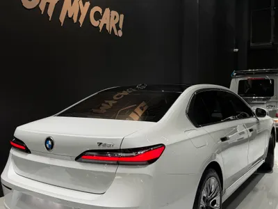 2026 بي ام دبليو الفئة السابعة 735أي