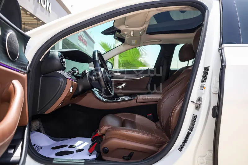 2022 Mercedes-Benz E 200