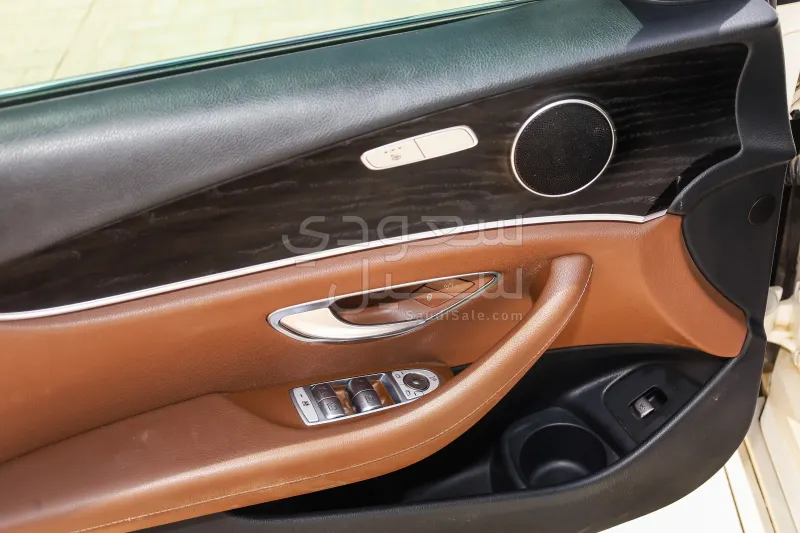 2022 Mercedes-Benz E 200