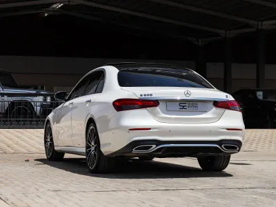 2022 Mercedes-Benz E 200