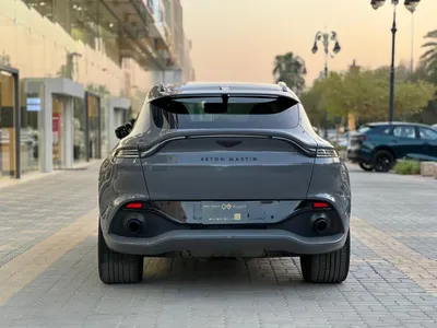 2021 استون مارتن دي بي اكس 550