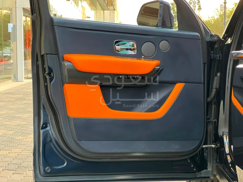 2022 رولز رويس كولينان بلاك بادج