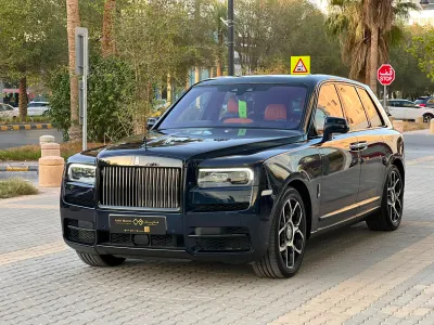 2022 رولز رويس كولينان بلاك بادج