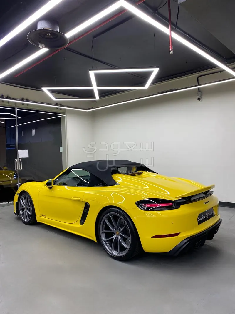 2020 Porsche 718 Spyder