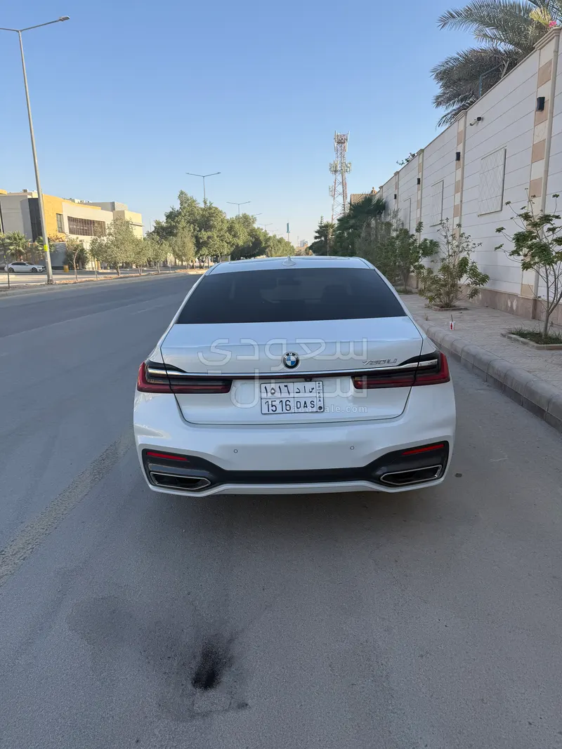 2020 بي ام دبليو الفئة السابعة 730 إل أي