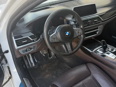 2020 بي ام دبليو الفئة السابعة 730 إل أي