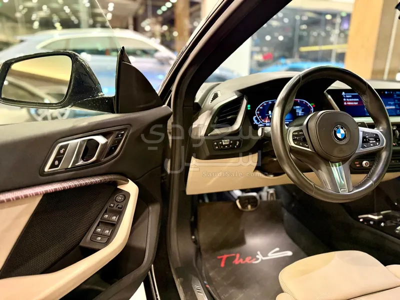 2021 بي ام دبليو الفئة الثانية 218 أي