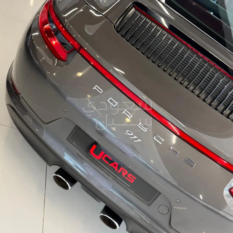 2017 بورش 911 كاريرا