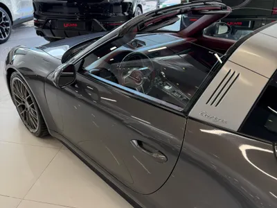 2017 بورش 911 كاريرا
