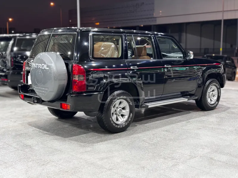 2021 نيسان باترول سوبر سفاري