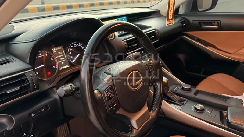 2019 Lexus IS 300
