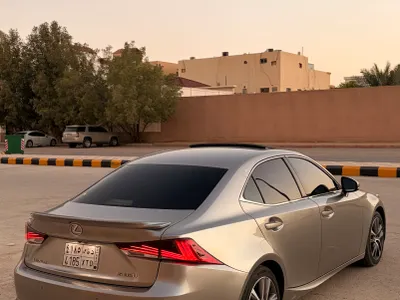2019 Lexus IS 300