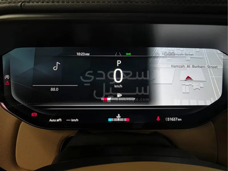 2025 لاند روفر رينج روفر سبورت اس اي دايناميك