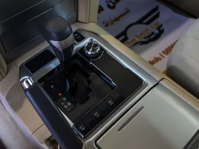 2016 تويوتا لاند كروزر جي اكس ار