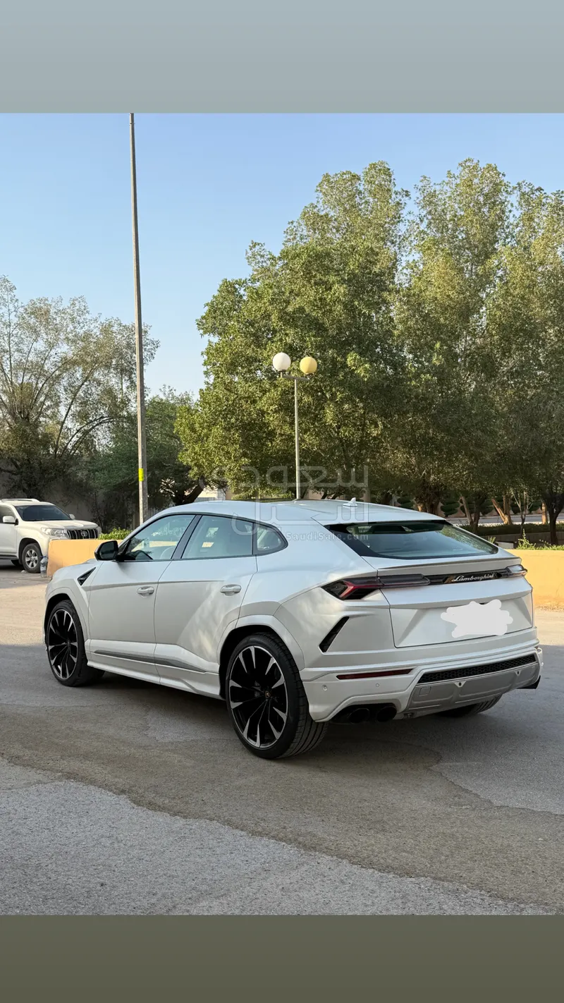 2021 Lamborghini URUS