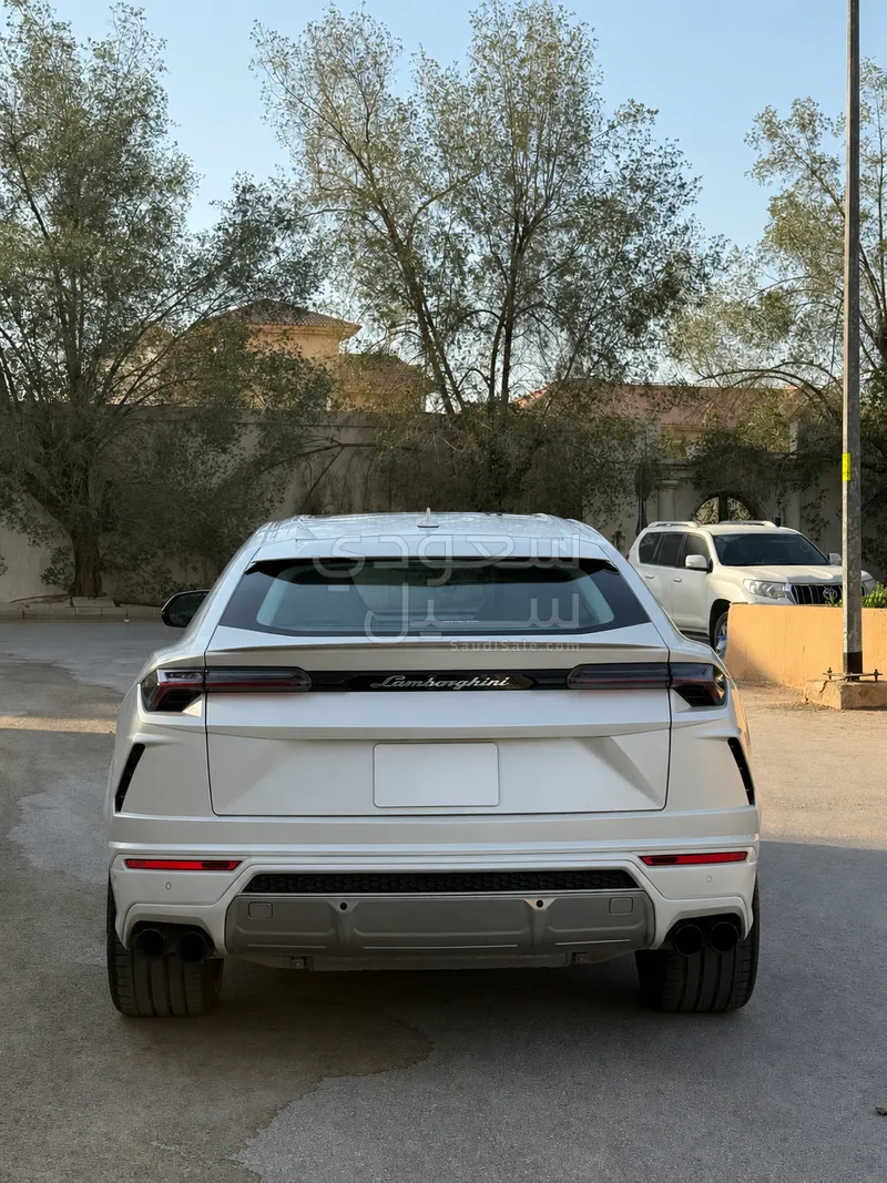 2021 Lamborghini URUS
