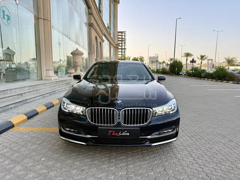 2018 بي ام دبليو الفئة السابعة 730 إل أي