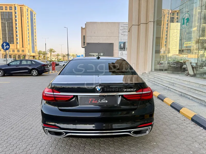 2018 بي ام دبليو الفئة السابعة 730 إل أي