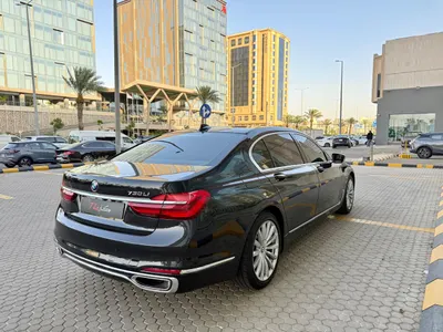 2018 بي ام دبليو الفئة السابعة 730 إل أي