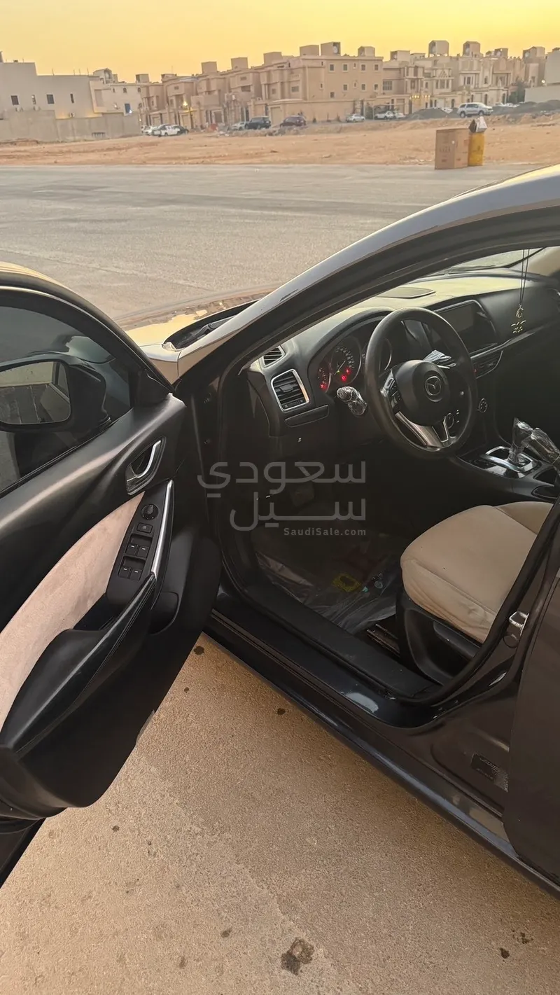 2015 مازدا مازدا 6