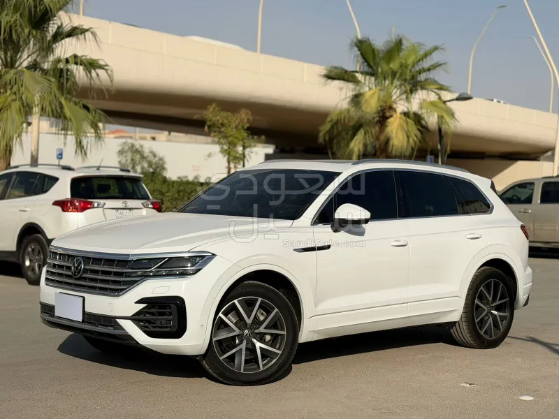 2022 فولكس واجن طوارق أر - لاين