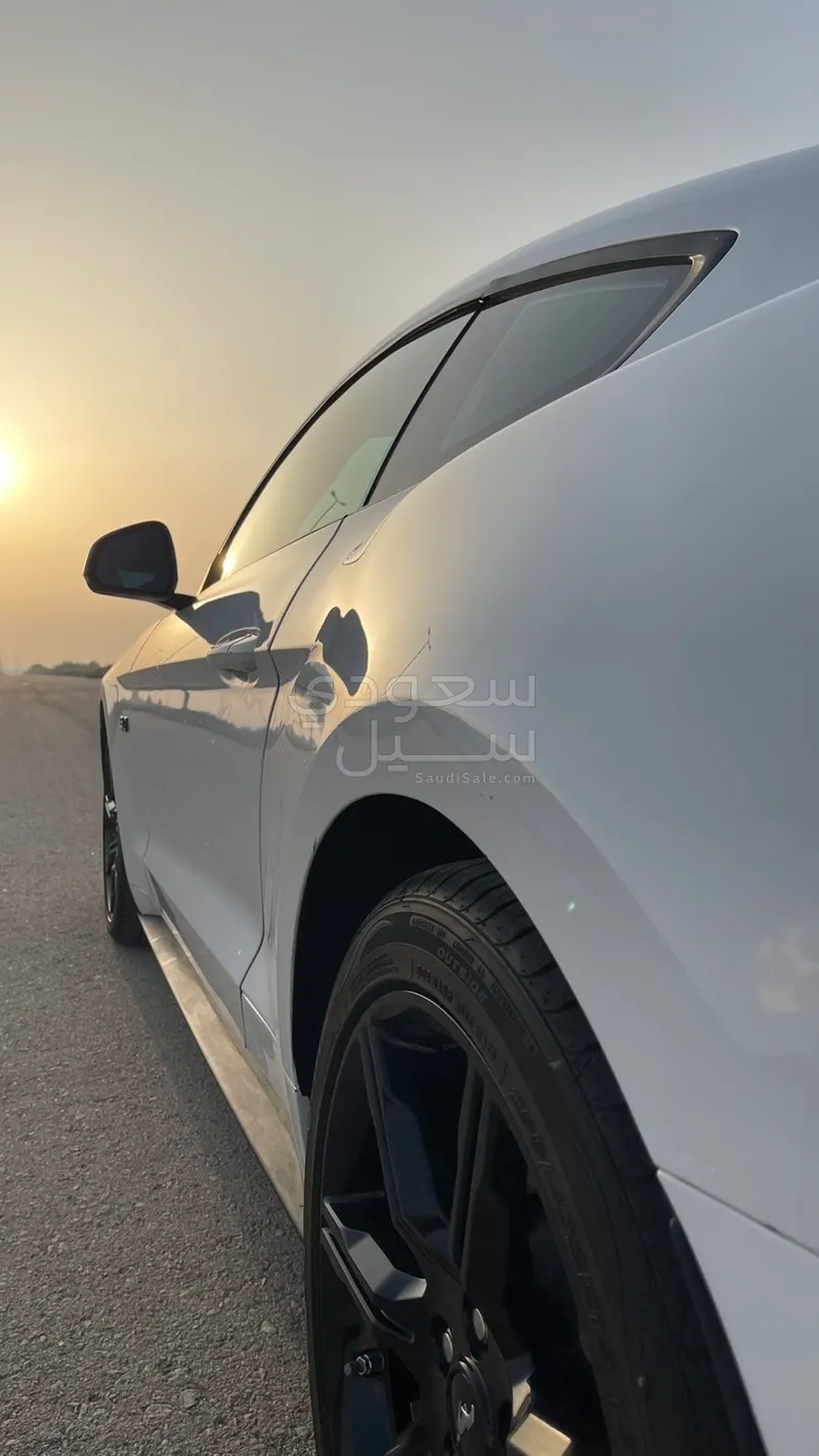 2019 فورد موستانغ جي تي