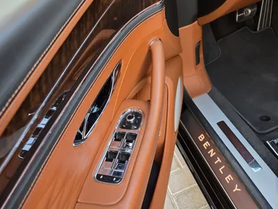 2020 بنتلي كونتيننتل فلاينج سبير دابليو 12
