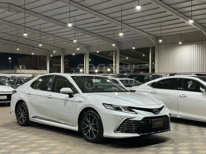 2022 Toyota Camry GLE
