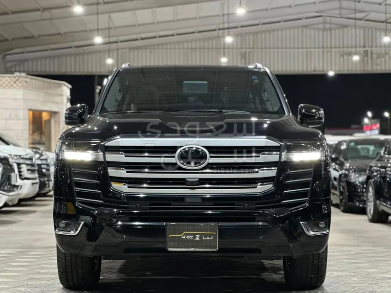 2024 Toyota Land Cruiser GXR