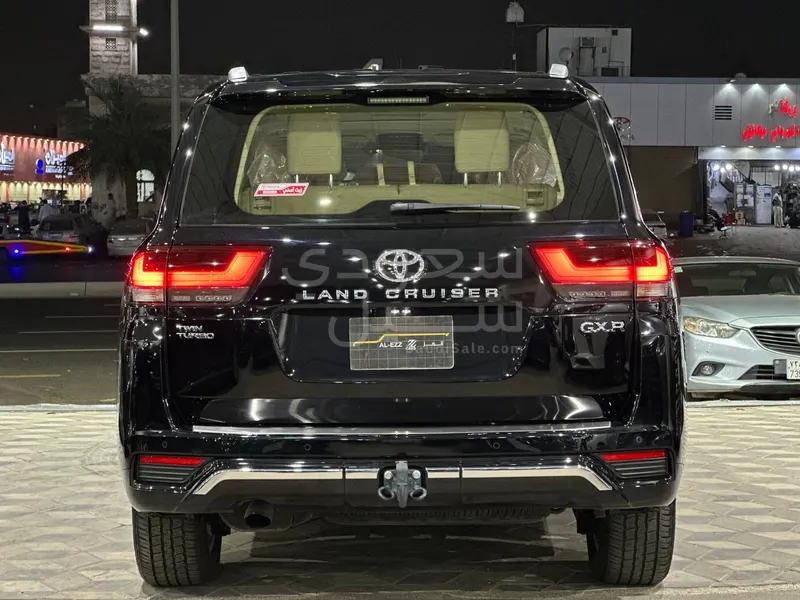 2024 Toyota Land Cruiser GXR